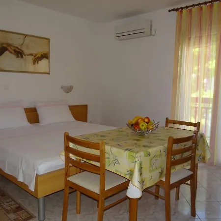Vila Lola Apartmani Trogir Exterior photo