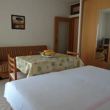 Vila Lola Apartmani Trogir Exterior photo