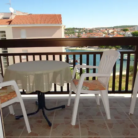 Vila Lola Apartmani Trogir Exterior photo